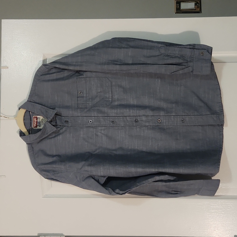 Wrangler's Men's Button-down, Large